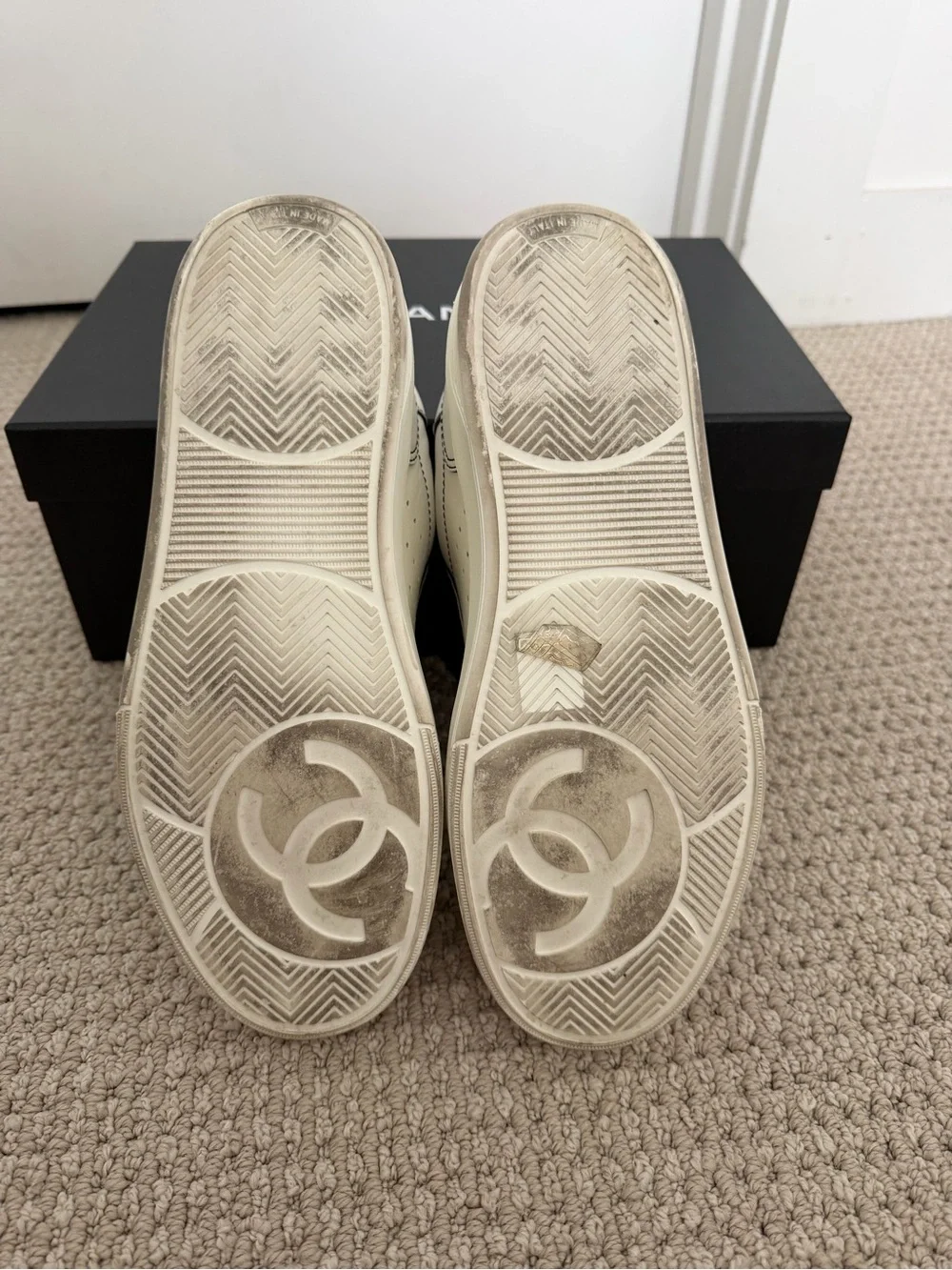 Chanel Women’s White/Black Leather Low-Top Sneakers